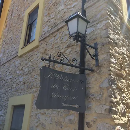 Il Palazzetto Dei Conti Ancajani ホテル Montecchio