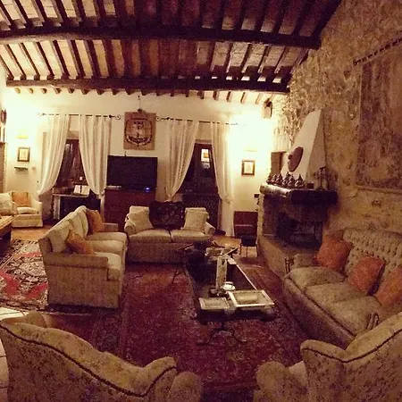 Il Palazzetto Dei Conti Ancajani Montecchio