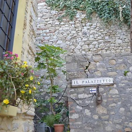 Il Palazzetto Dei Conti Ancajani ホテル Montecchio