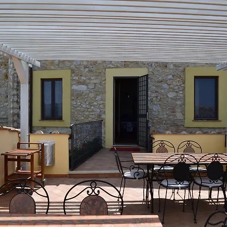 Il Palazzetto Dei Conti Ancajani 3*
