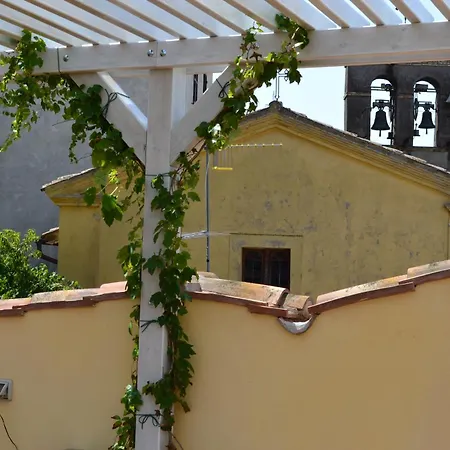 Il Palazzetto Dei Conti Ancajani ホテル 3*
